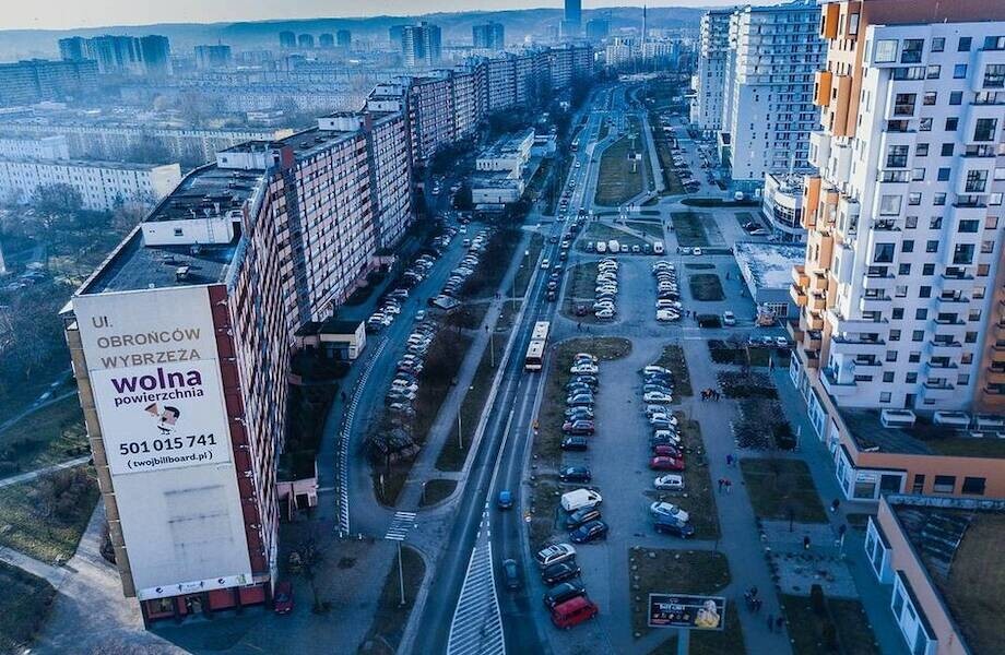 Зачем в польском городе построили здания в виде волн, где царит свой микроклимат