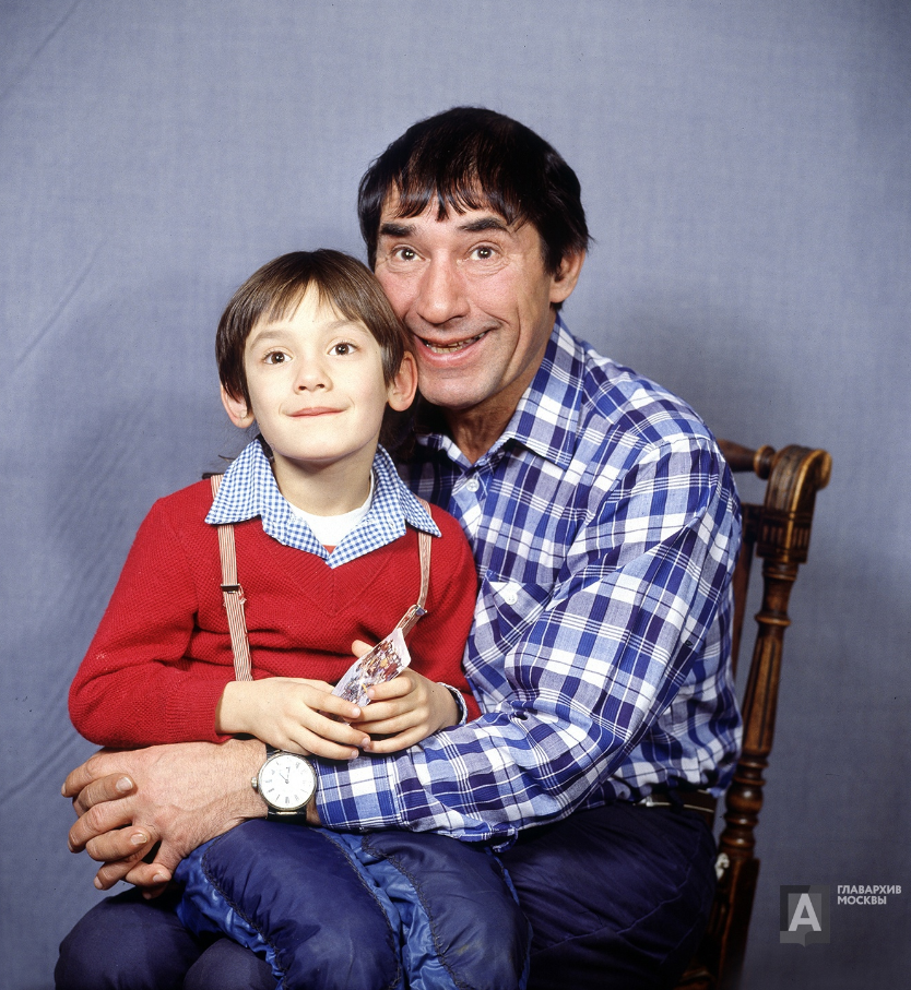 Спартак Мишулин с дочерью Кариной, 1985 год