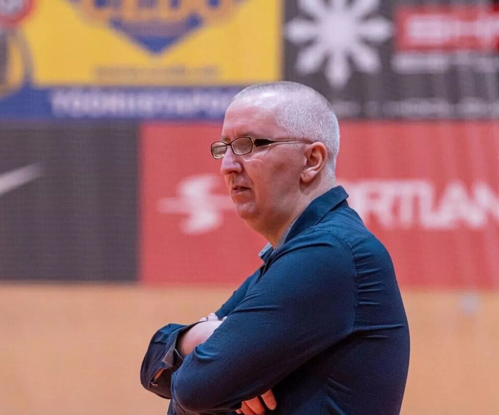 Сербского тренера отстранили от работы за поздравление президента России с днем рождения