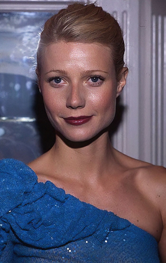 Гвинет получила премию "Оскар" за исполнение роли Виолы де Лессепс в фильме "Влюбленный Шекспир" 1998 года
