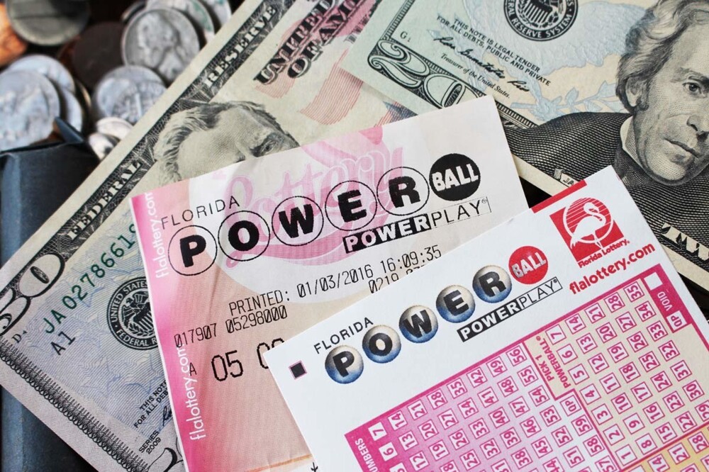Американец выиграл в лотерею почти $1,8 млрд, но не получит всё сразу