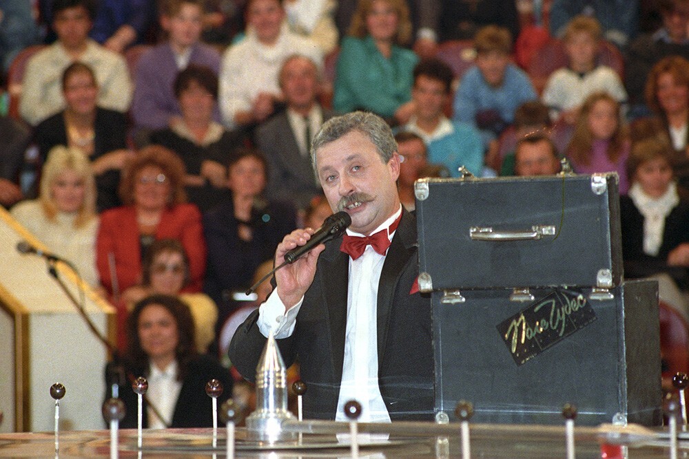 Леонид Якубович в "Поле чудес",  ноябрь 1991 год.