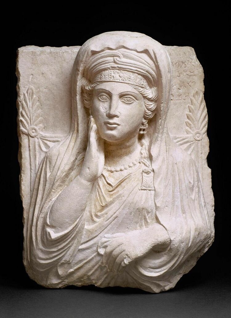 Погребальный памятник-портрет женщины по имени Уммаят, Пальмира, ок. 100–200 гг. н.э.