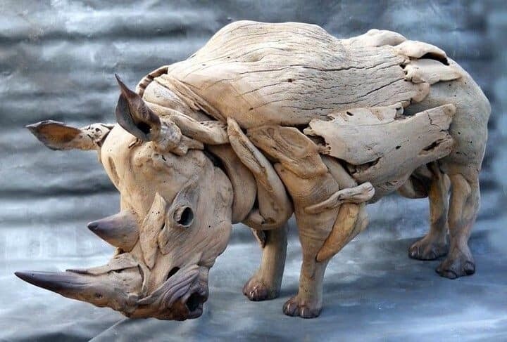1. Носорог из коряг