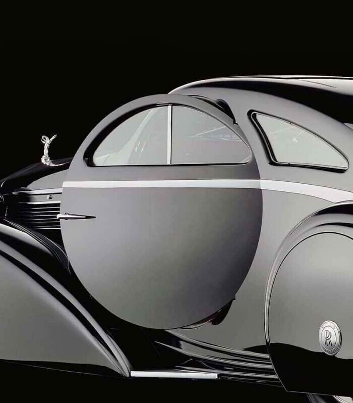 13. Круглодверный Rolls Royce Phantom I 1925 года выпуска