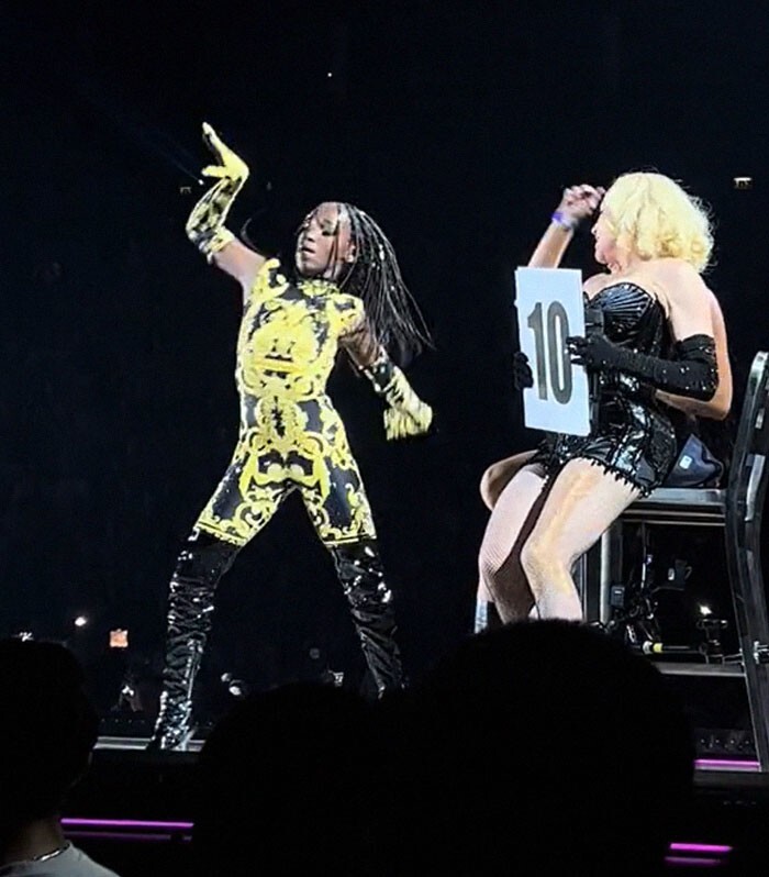 11-летняя дочь Мадонны удивила публику на концерте в Лондоне