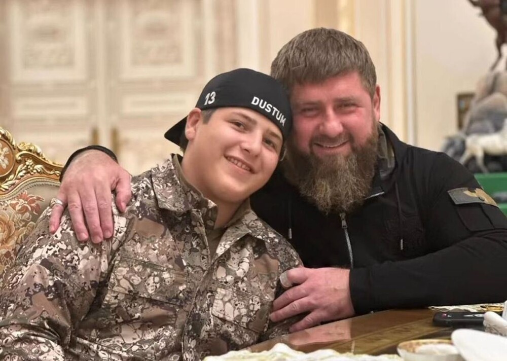 "В каком правовом поле мы живём?": депутат Хамаев возмутился награждением сына Кадырова, но быстро раскаялся