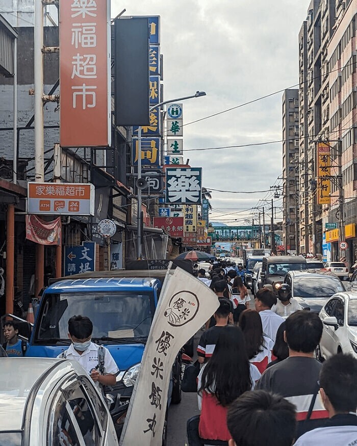 39. На Тайване нет тротуаров