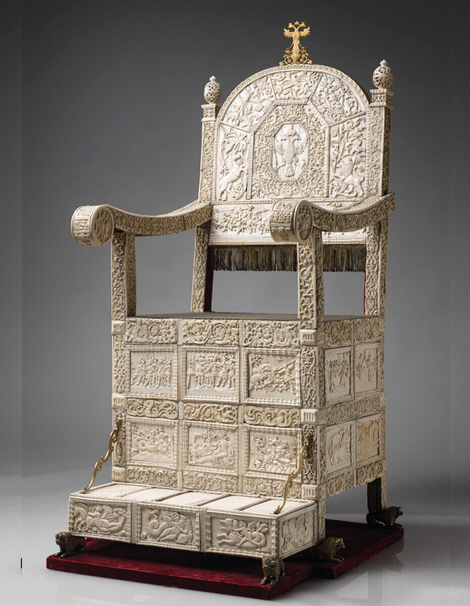 1. Костяной трон – подарок византийского императора