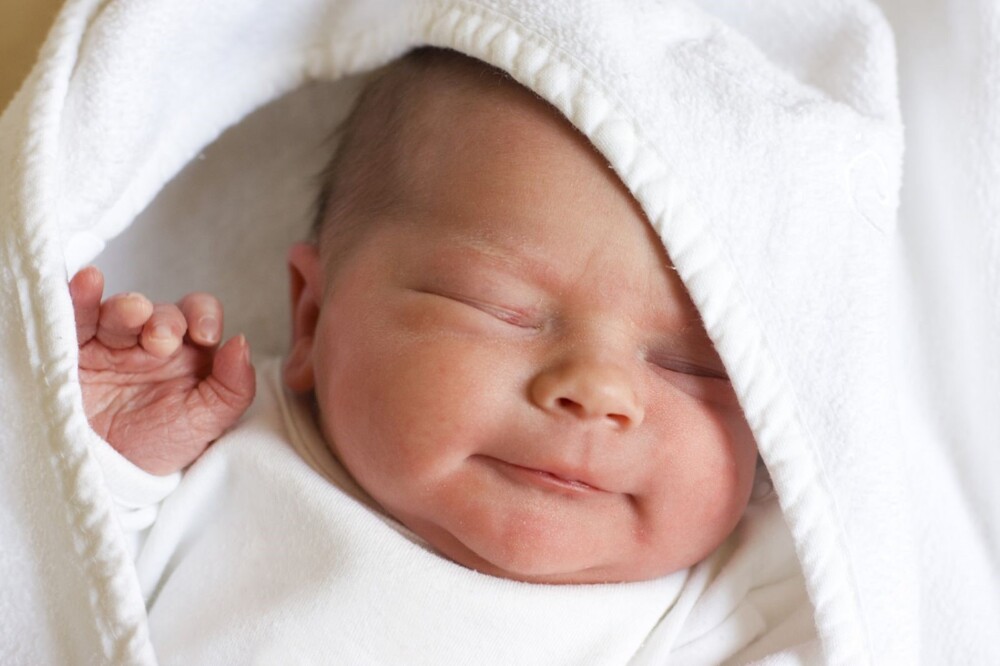 2. Новорожденный ребенок может дышать и глотать одновременно в течение семи месяцев
