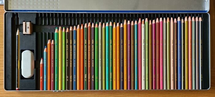 12. «Сразу видно, какими карандашами для рисования мои дети пользуются больше, какие оттенки им по душе»