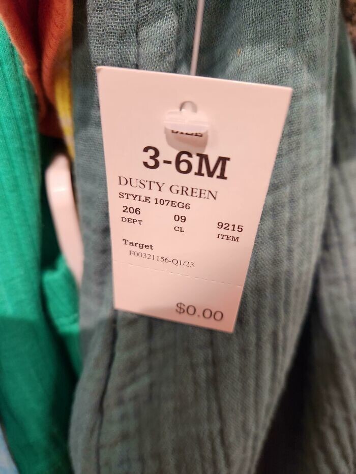 23. «Необычный ценник на одежду для ребенка от 3 до 6 месяцев в магазине Target»