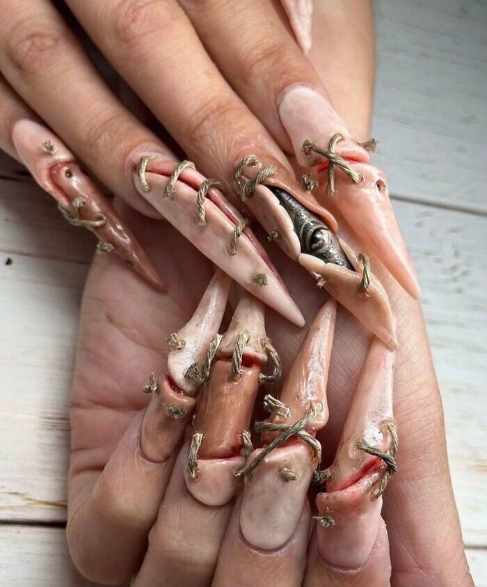 13. Хэллоуинские ногти