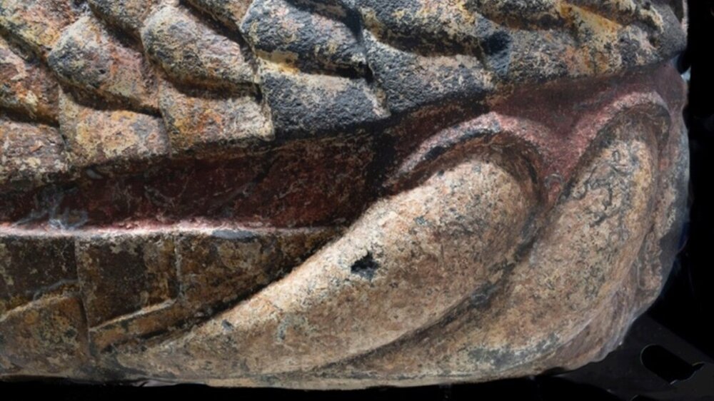 Благодаря землетрясению в Мехико обнаружили колоссальную голову змеи