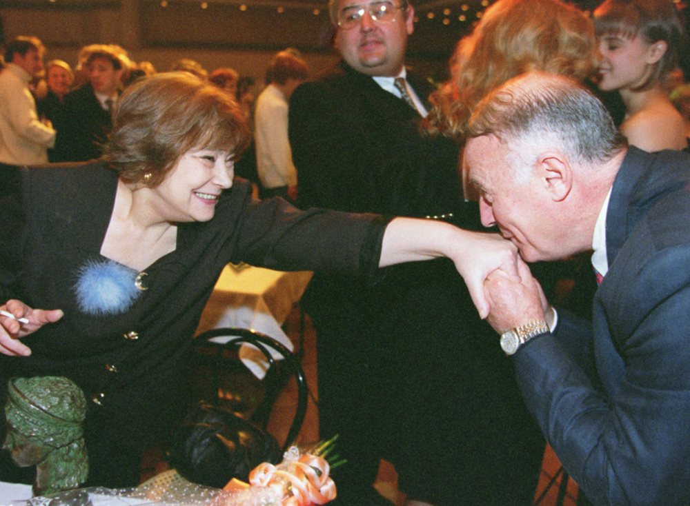 Татьяна Самойлова и телеведущий Борис Ноткин, 1997 год