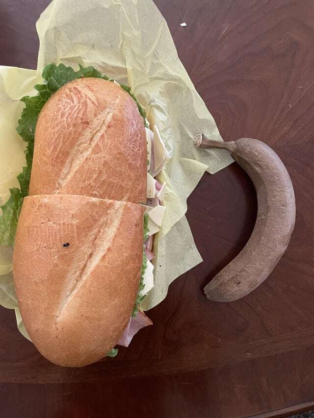 Почему бы не приготовить сэндвич размером с батон?