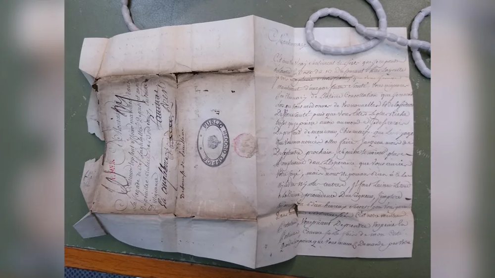 Спустя 265 лет в Британии прочитали интимные письма пленных французских моряков