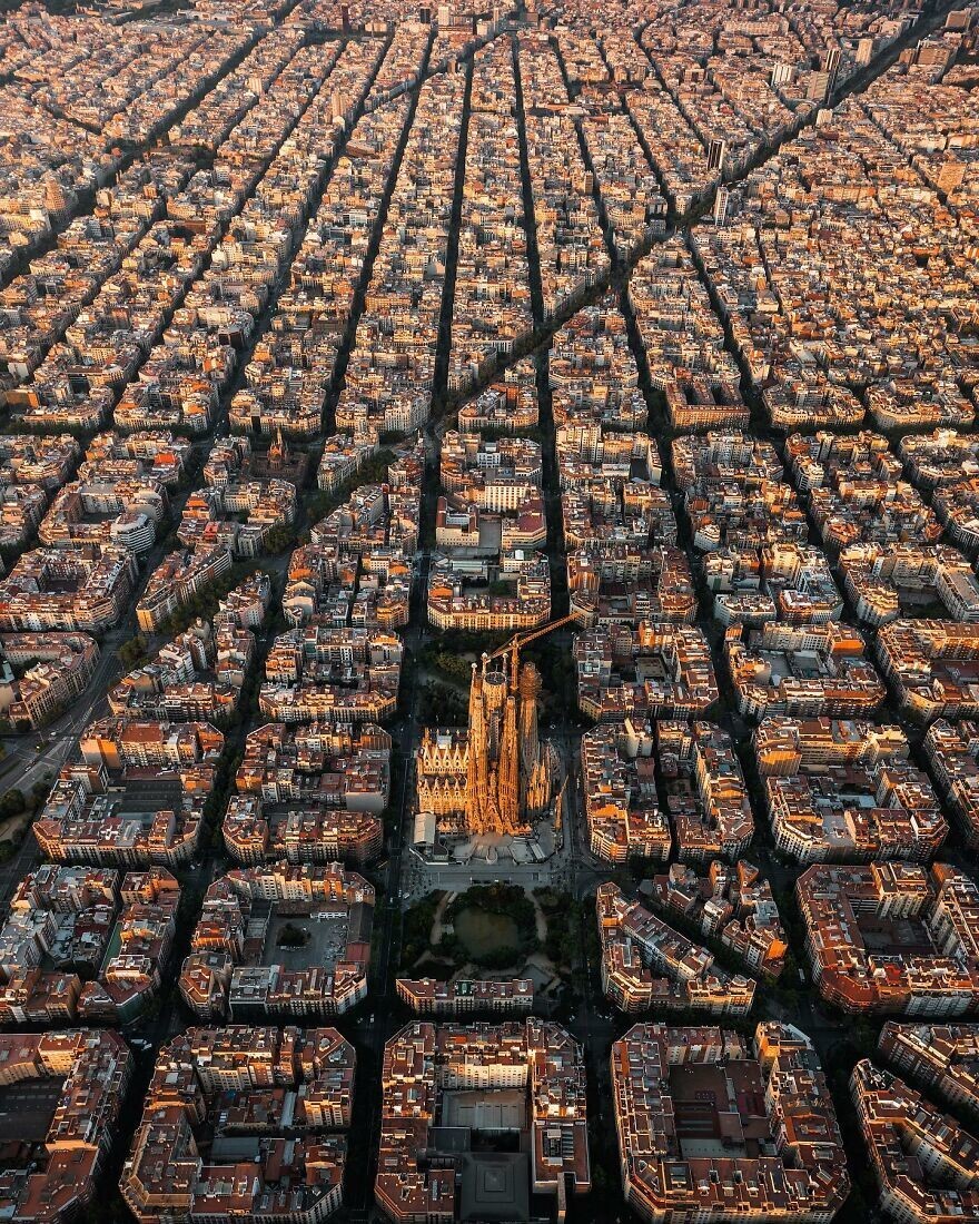 3. Барселона, Испания