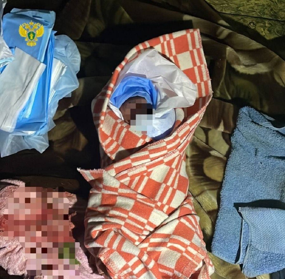 Москвичка выбросила младенца в мусоропровод, а потом заявила, что хочет его воспитывать