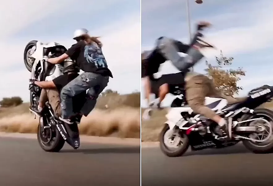 Парень на мотоцикле расстался с девушкой самым решительным способом