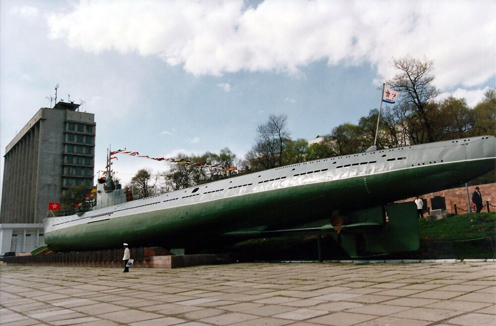Подводная лодка С-56. Владивосток, 1994 год.
