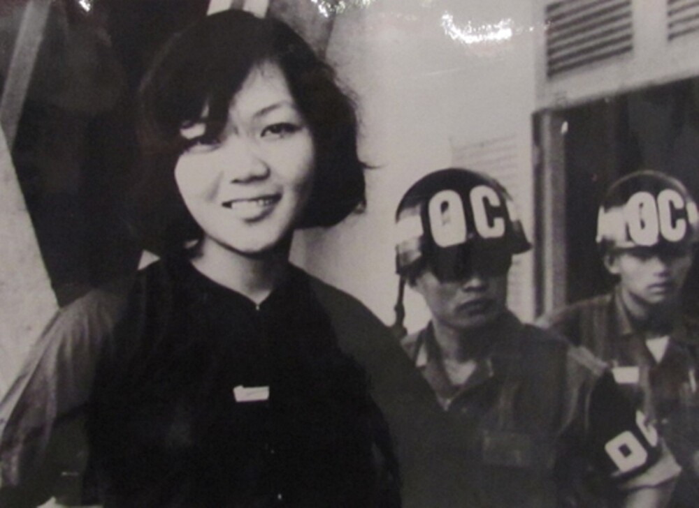 16. В 1968 году вьетнамская революционерка Во Тхи Тханг улыбнулась в камеру после того, как правительство Южного Вьетнама приговорило её к 20 годам каторжных работ