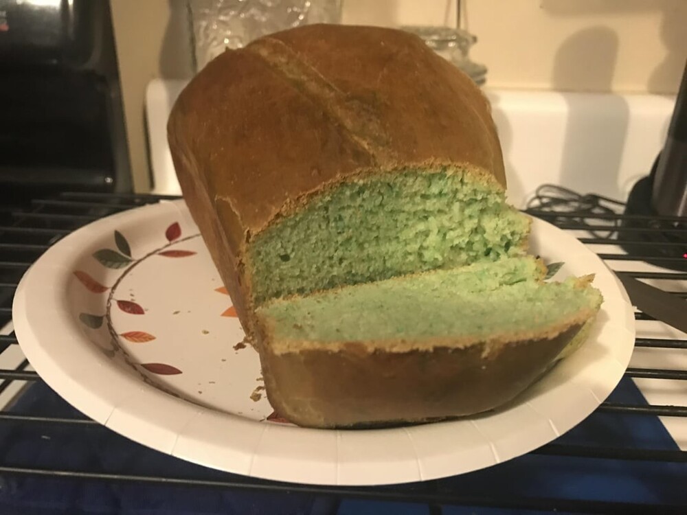 7. Я не могу понять, почему этот хлеб получился зелёным