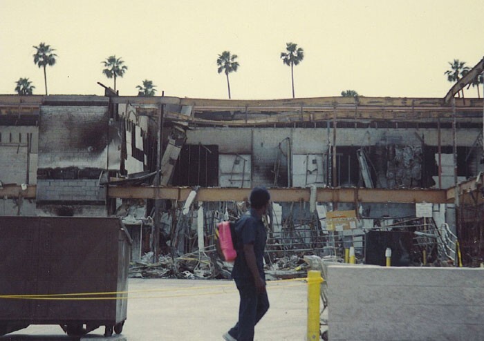 14. "А я немного видел Лос-анджелесский бунт в 1992 году. Возвращался домой из школы и увидел, как кто-то бросил кирпич в окно. Не стал ждать, побежал домой"