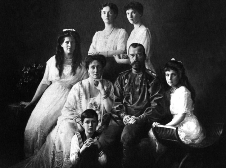 Почему Король Георг V не спас Императора Николая II