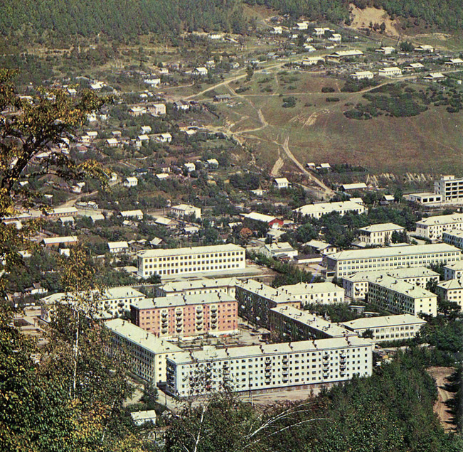 Дальнегорск, Приморский край, 1970-е годы. Статус города получил в 1989 году, на момент съемки был рабочим поселком.