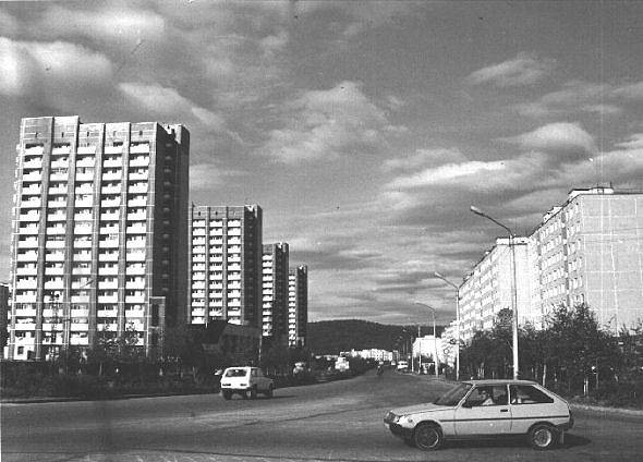 Тында, Амурская область. Первые шестнадцатиэтажные дома. Конец 1980-х годов. Дома построены в 1986 году.