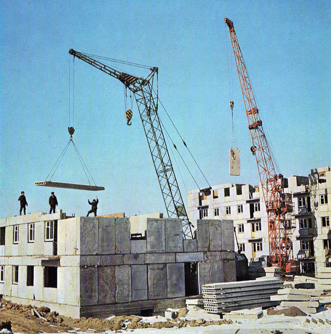 Владивосток. Строительство жилого микрорайона портовиков и строителей, 1970-е годы.