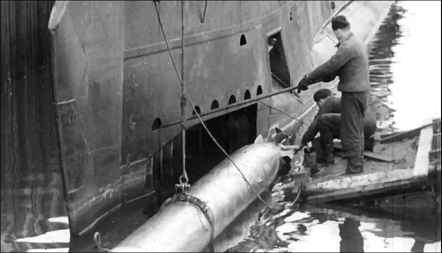 Как засунуть торпеду в подводную лодку