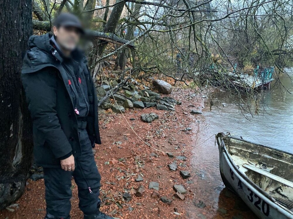 Гражданин Франции незаконно приплыл в Россию на лодке из Эстонии
