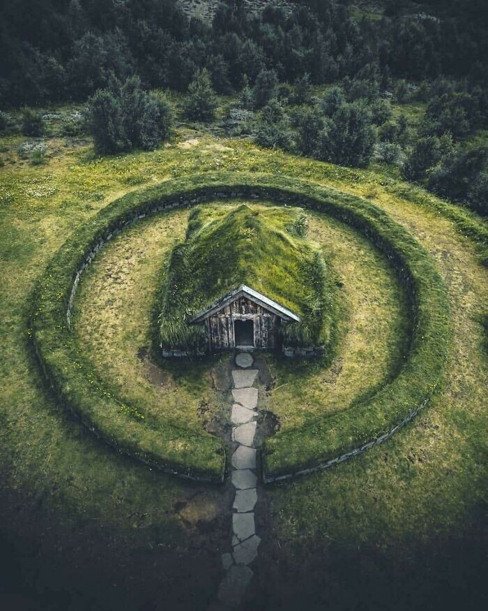 8. Дом в Исландии