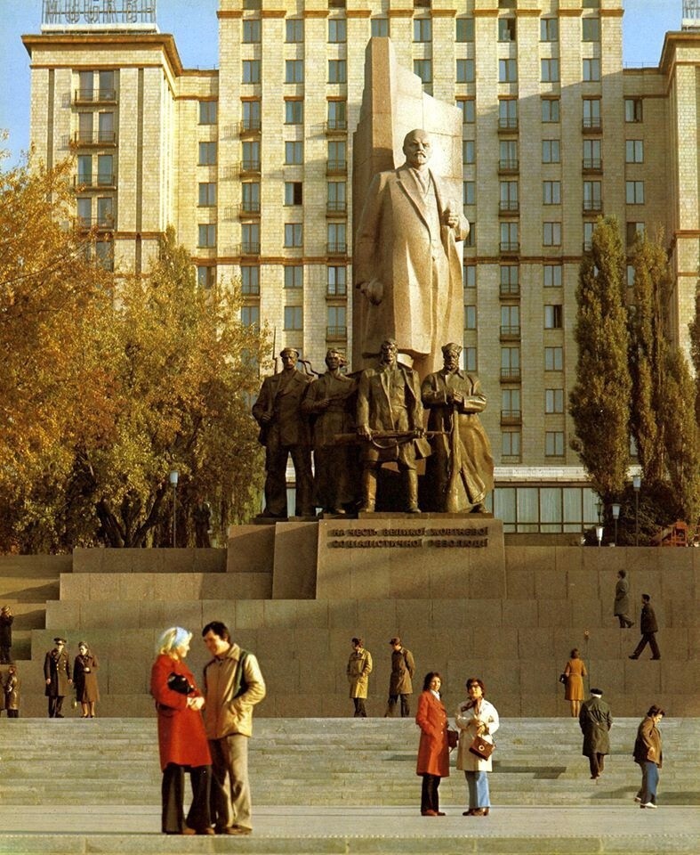 Интересные фотографии времен СССР от Юганск за 23 ноября 2023