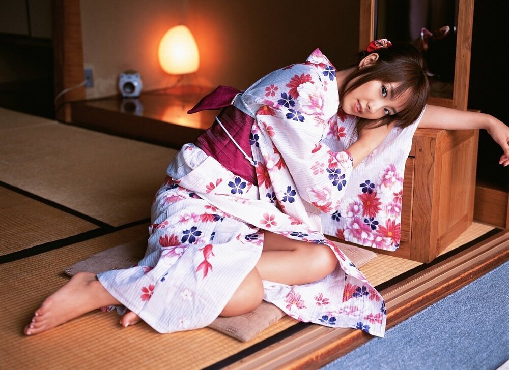 Носят ли японки нижнее белье под кимоно?