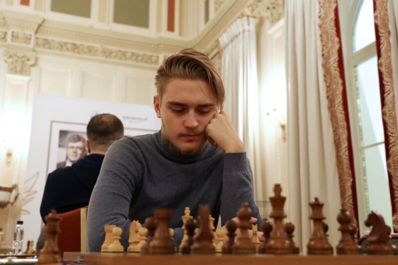 Российский шахматист досрочно стал чемпионом мира среди игроков до 18 лет