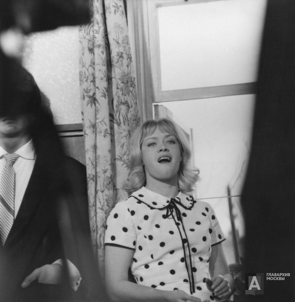 Алиса Фрейндлих на съёмочной площадке художественного фильма «Похождения зубного врача», 1965 год