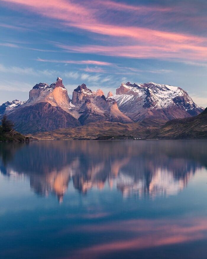 19. Национальный парк Торрес дель Пайне, озеро Пехо, Чили