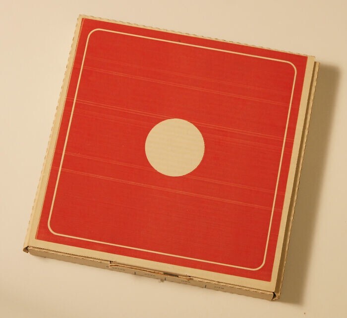 24. Коробка для пиццы Dominos из 60-х