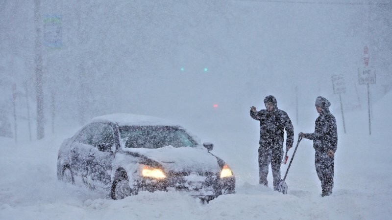 В Госдуме хотят разрешить россиянам опаздывать на работу из-за плохой погоды