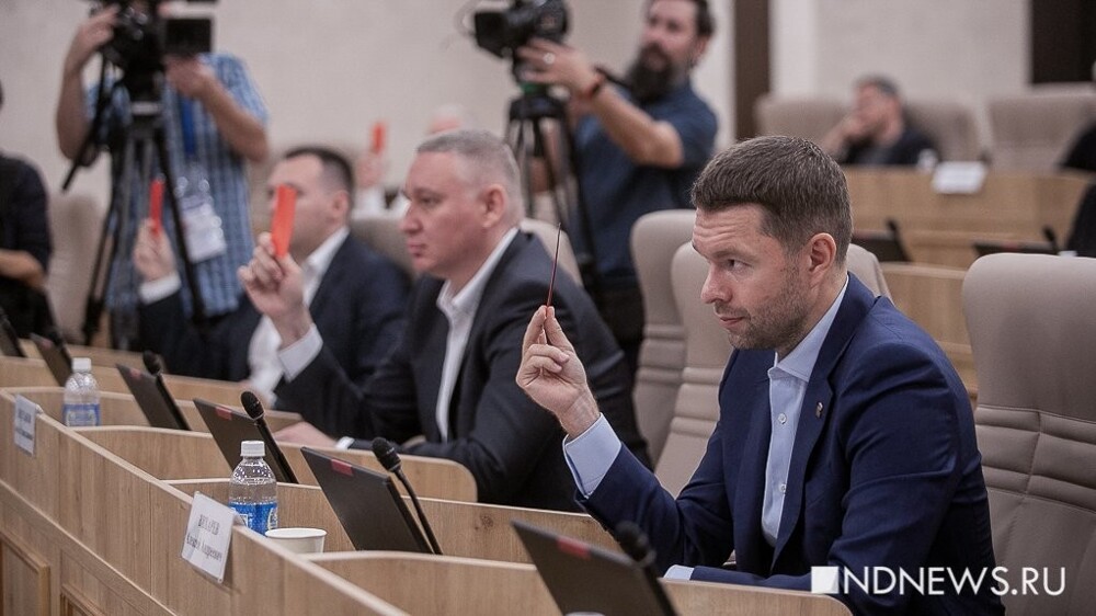 «Ссут мимо писсуаров»: на что жалуются депутаты гордумы Екатеринбурга