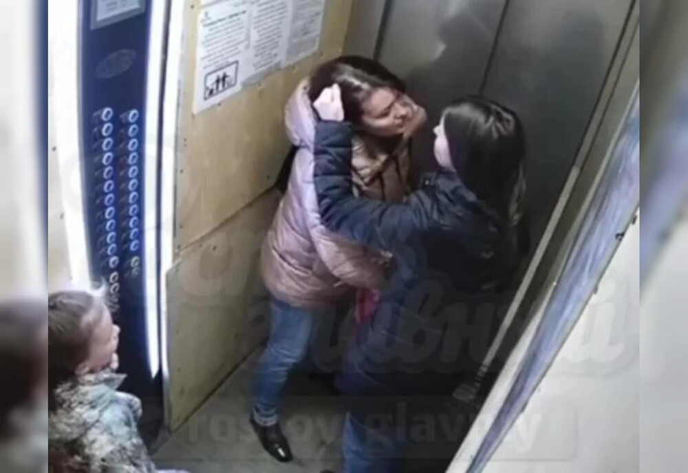 В Ростове-на-Дону девушка напала на мать с ребёнком