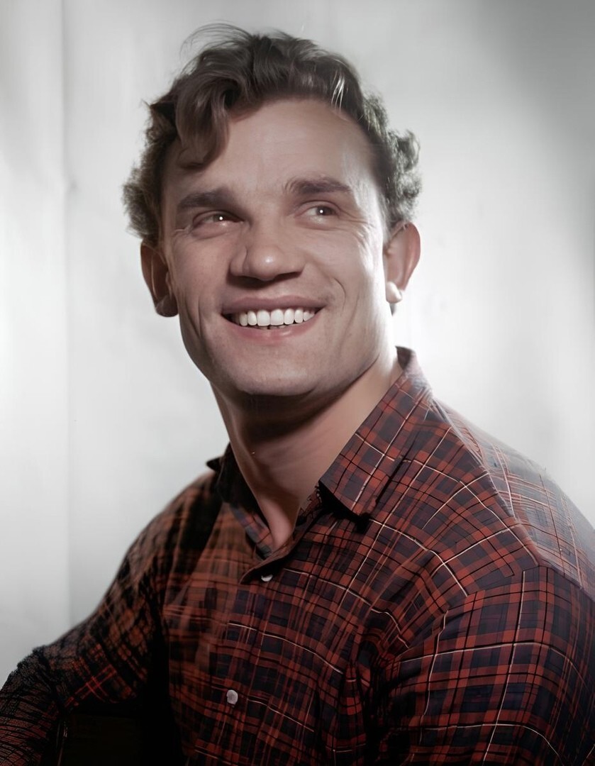 Евгений Урбанский, 1960 год. Эта улыбка намного сильнее и честнее любой голливудской.