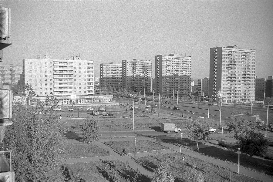Оренбург. Ул. Чкалова, 1986 год.