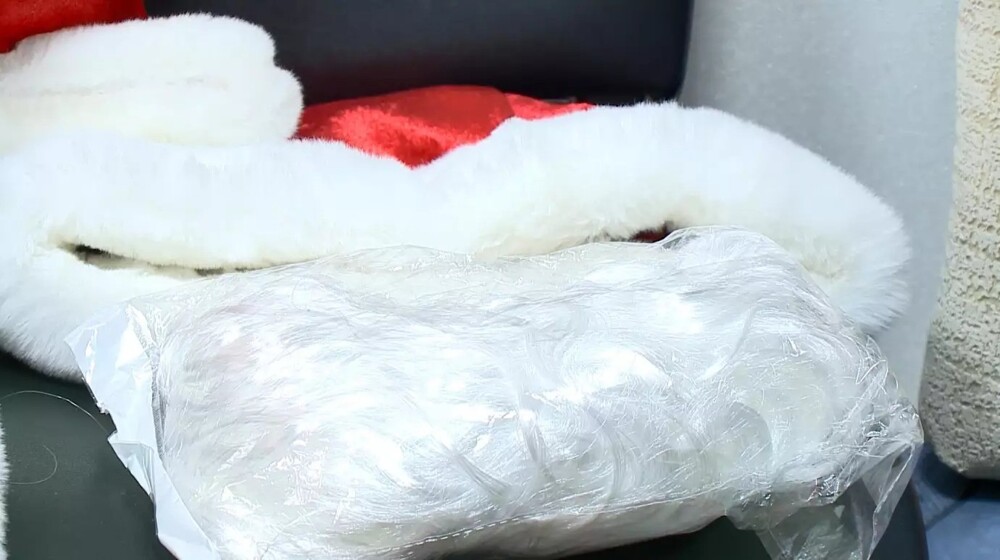 Мужчина украл костюм Деда Мороза, чтобы поздравить родственников