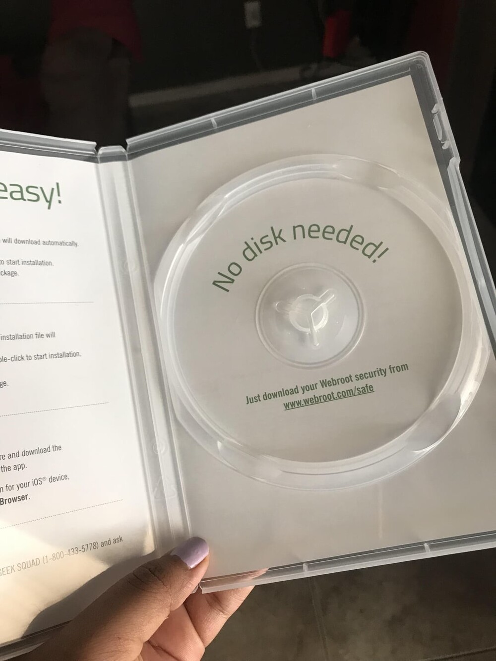 3. Пластиковая упаковка для CD-диска, но без CD-диска
