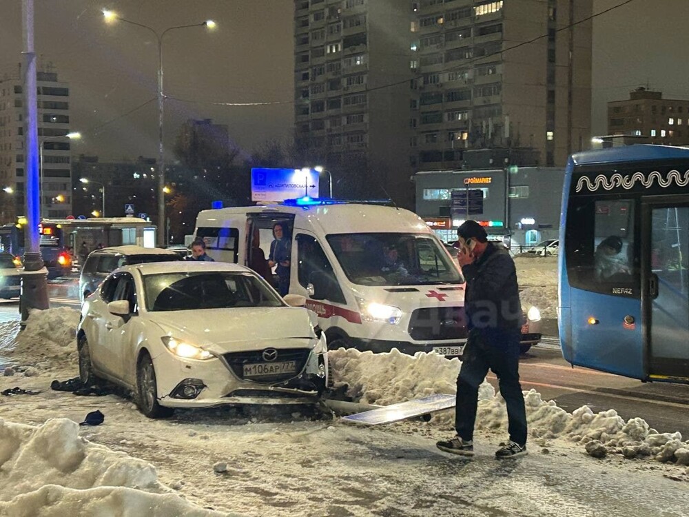 В Москве вооруженные налётчики ограбили курьера, перевозившего деньги