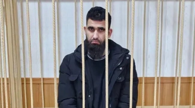 Напавшего на клиента с ножом продавца шаурмы арестовали в Москве